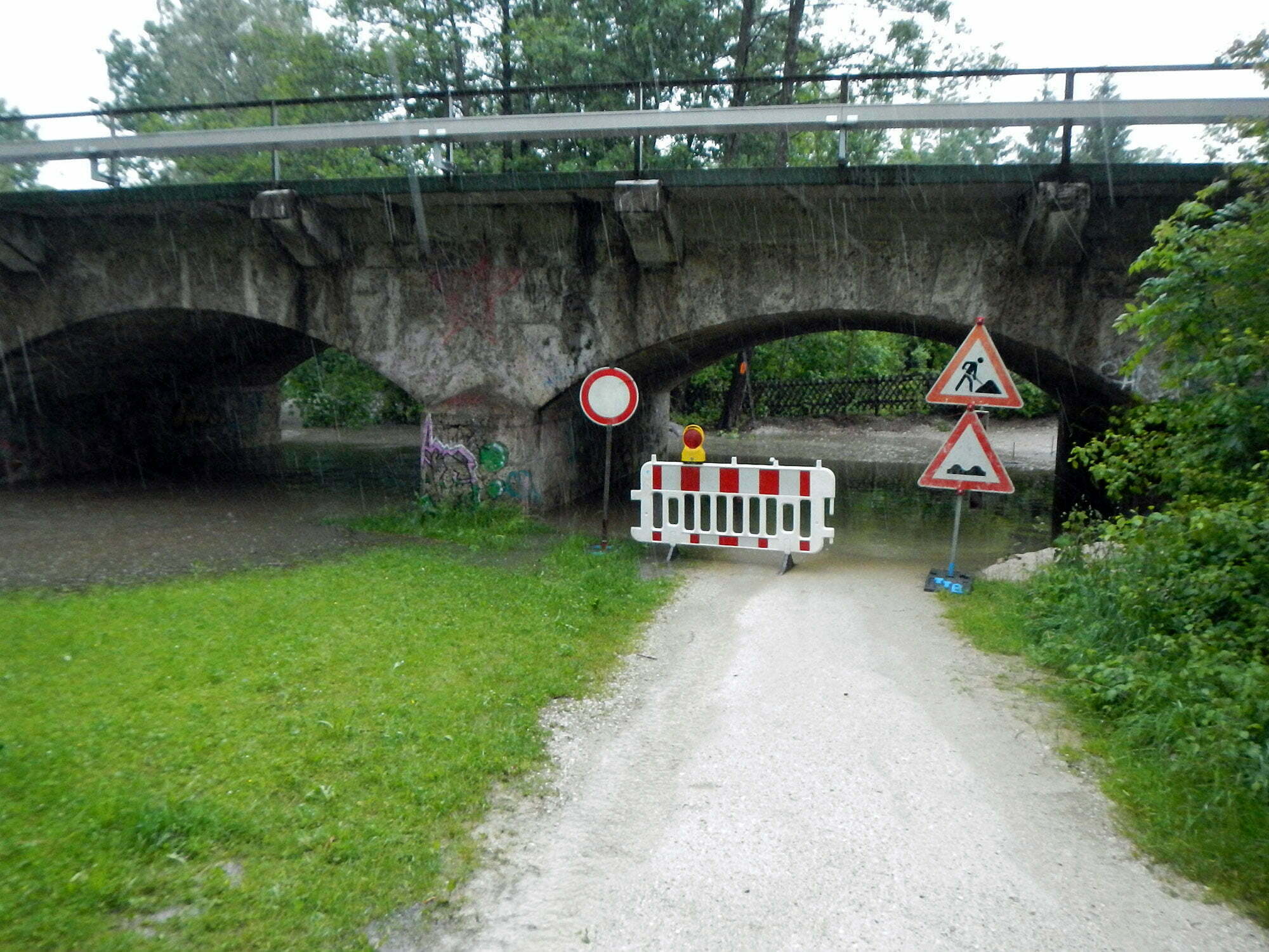 Überflutete Unterführung
